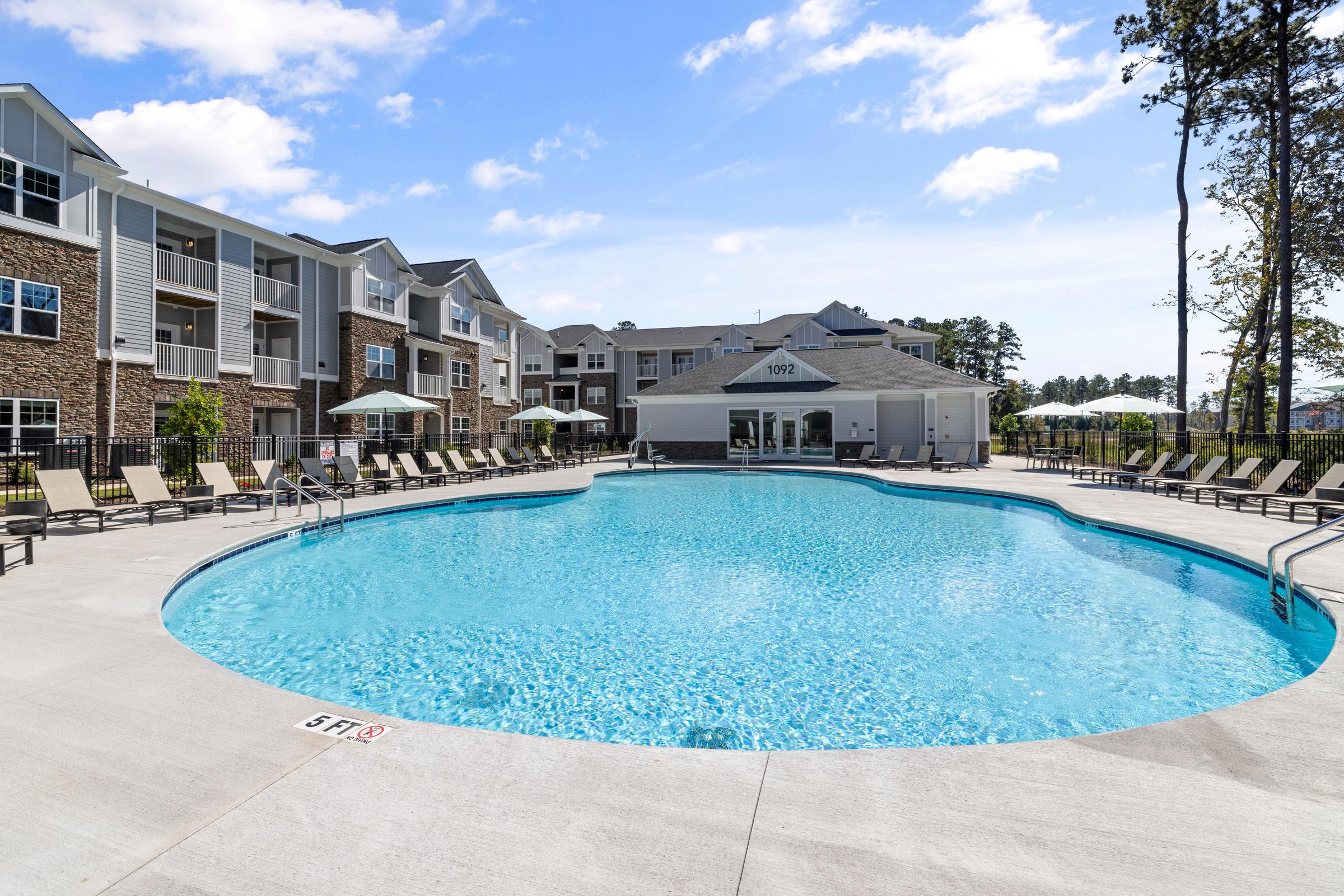 HudsonCarolinaColours-Pool12-